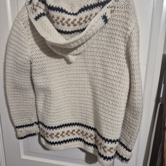 Handmade Cozy Cream Hooded Cardigan with Patterned Hem 22ptp - Picture 4 of 5